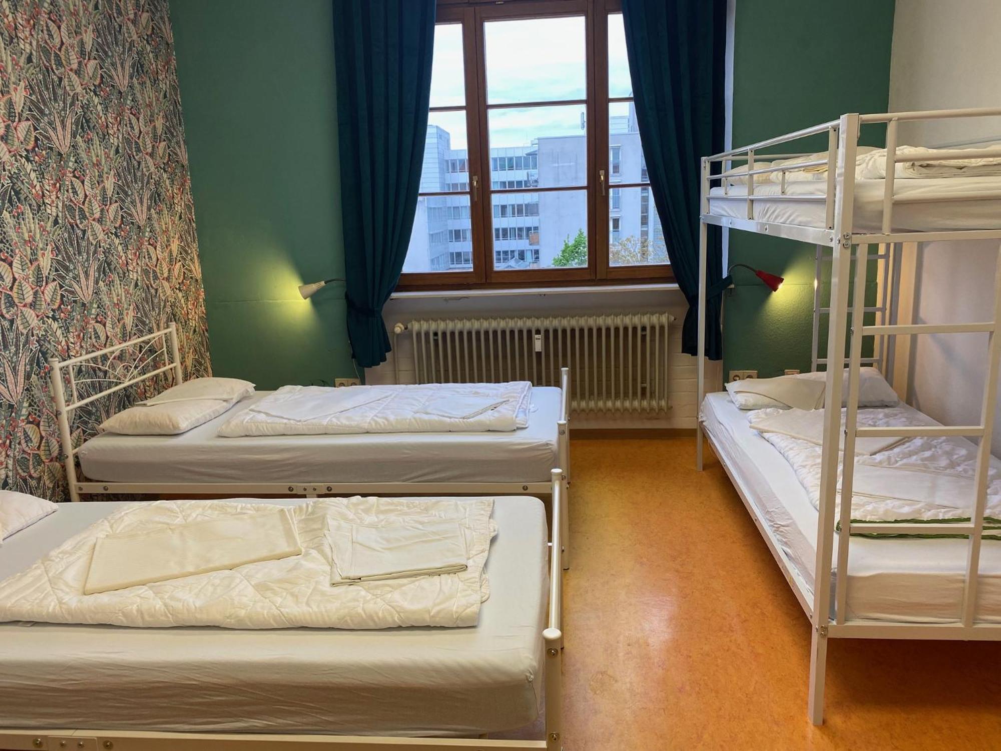 Bett im gemischten Schlafsaal mit 4 Betten